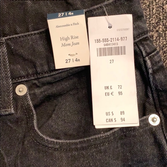 Jeans - Picture 2 of 3